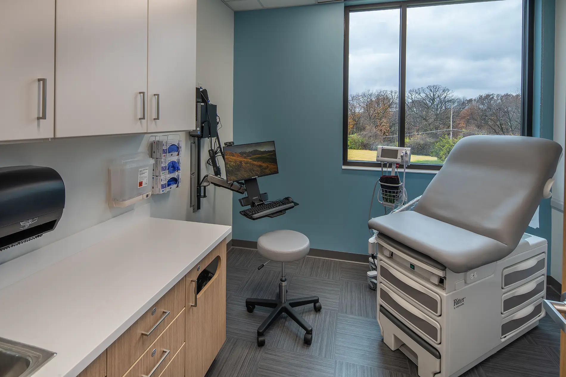 Affinia Healthcare St. Louis exam room